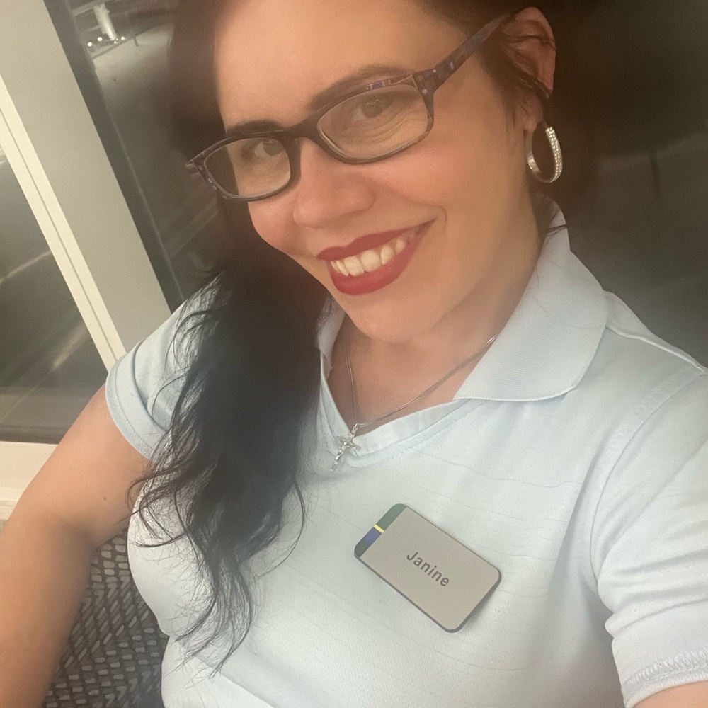 Meet your Posher, Janine